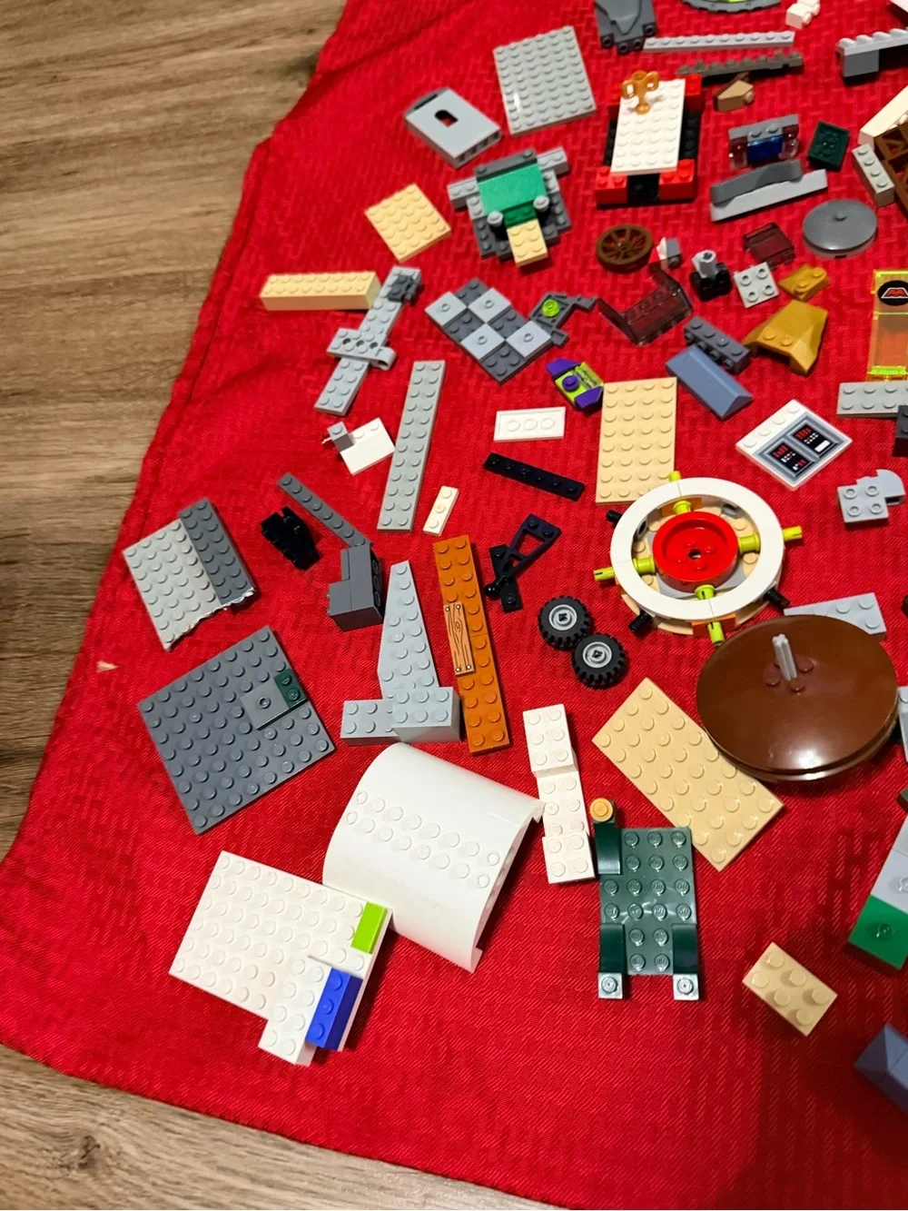Legos mixed lots wheels ect vintage minifigures